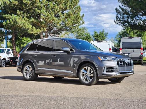 2021 Audi Q7 55 Premium Plus
