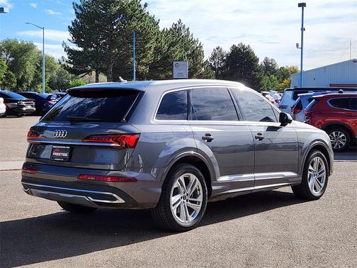 2021 Audi Q7 55 Premium Plus