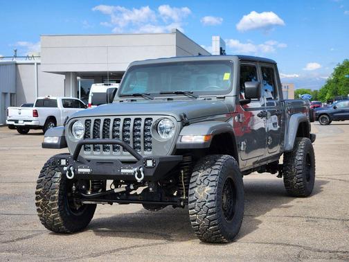 Sting Gray Clearcoat 2021 Jeep Gladiator Sport