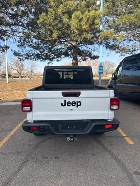 2023 Jeep Gladiator Sport