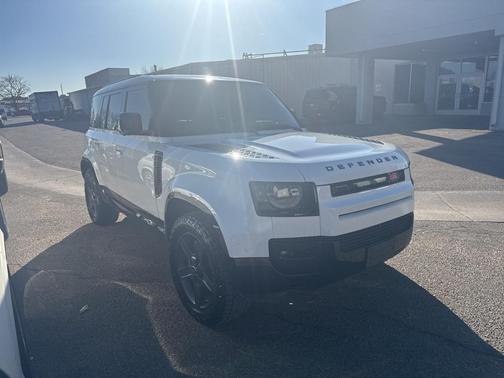 2025 Land Rover Defender P400 X-Dynamic SE