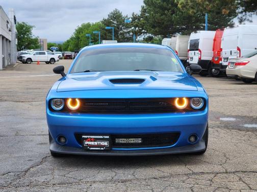 B5 Blue Pearlcoat 2016 Dodge Challenger R/T