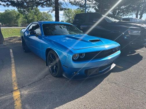B5 Blue Pearlcoat 2016 Dodge Challenger R/T