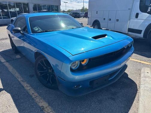 B5 Blue Pearlcoat 2016 Dodge Challenger R/T