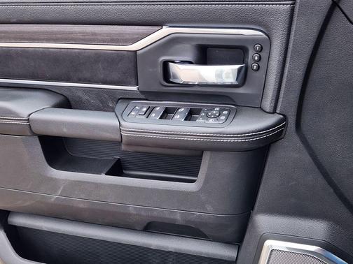 Bright White Clearcoat 2026 RAM 2500 Laramie