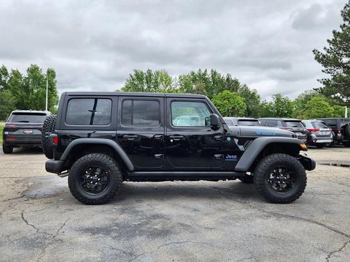 Black Clearcoat 2025 Jeep Wrangler 4xe Sport