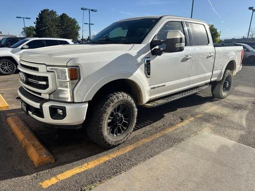 White Metallic 2022 Ford F-350 Lariat Super Duty