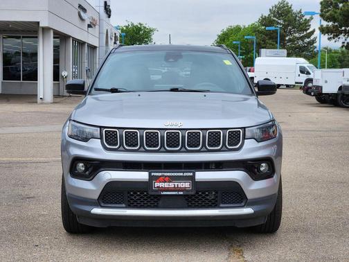 Billet Silver Metallic Clearcoat 2023 Jeep Compass Limited