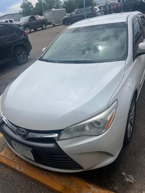 Blizzard Pearl 2016 Toyota Camry XLE