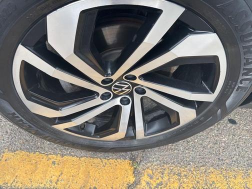 2021 Volkswagen Atlas 3.6L SEL Premium