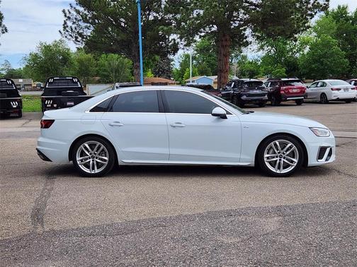 2022 Audi A4 45 S line Premium Plus
