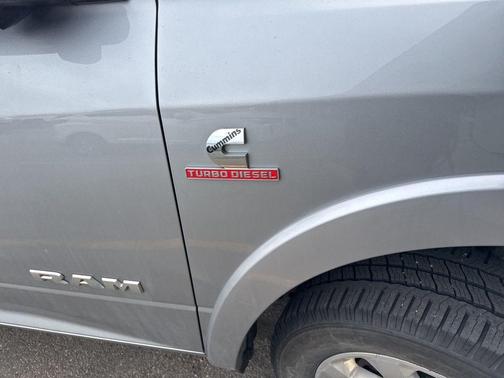 Billet Silver Metallic Clearcoat 2020 RAM 2500 Laramie