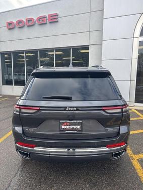 2022 Jeep Grand Cherokee Overland