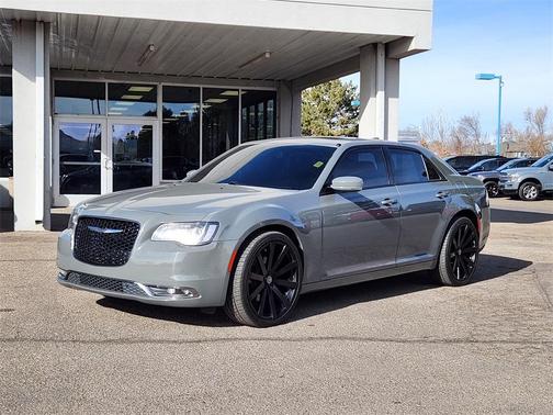 2017 Chrysler 300 S