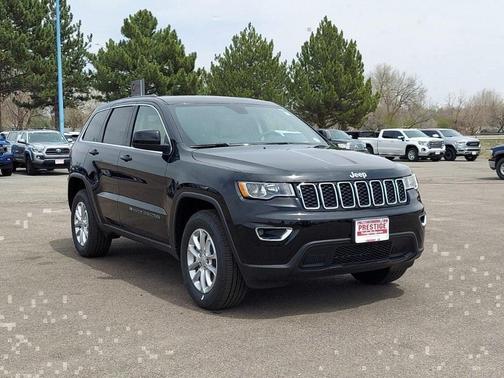 Photo 1 of 28 of 2022 Jeep Grand Cherokee WK Laredo