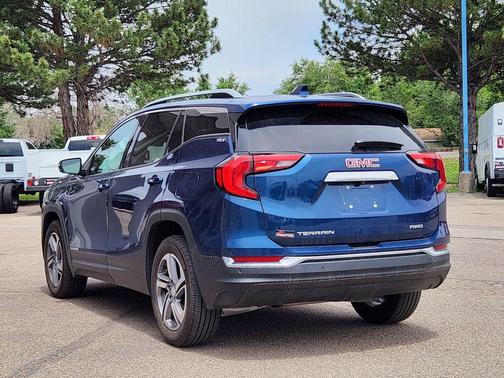 Blue Emerald Metallic 2020 GMC Terrain SLT