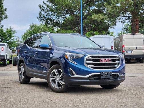 Blue Emerald Metallic 2020 GMC Terrain SLT