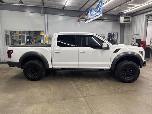 2017 Ford F-150 Raptor