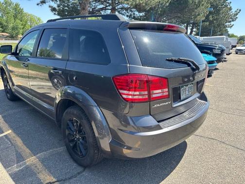 Granite Crystal Clearcoat Metallic 2020 Dodge Journey SE Value