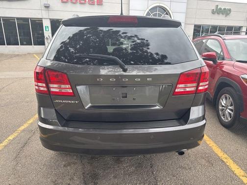 Granite Crystal Clearcoat Metallic 2020 Dodge Journey SE Value