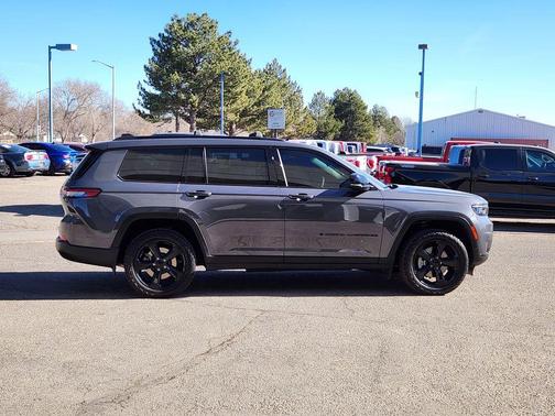 2024 Jeep Grand Cherokee L Laredo