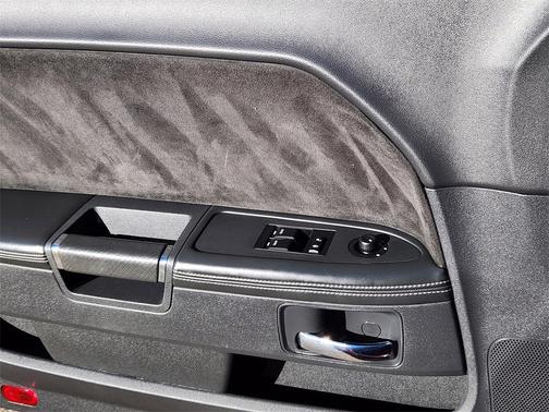 2009 Dodge Challenger SRT8