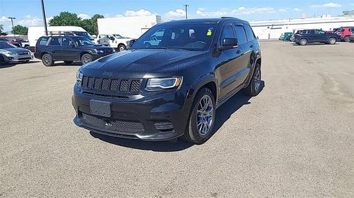 Photo 2 of 34 of 2018 Jeep Grand Cherokee SRT