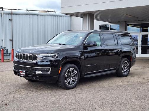 2025 Jeep Wagoneer Base