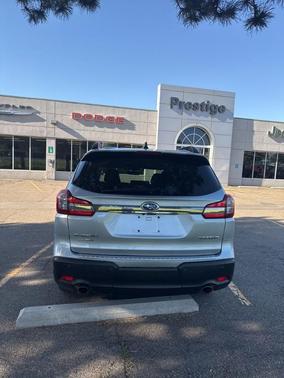 Ice Silver Metallic 2019 Subaru Ascent Premium 8-Passenger
