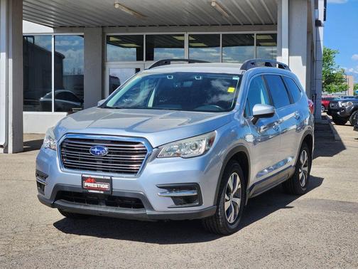 Ice Silver Metallic 2019 Subaru Ascent Premium 8-Passenger