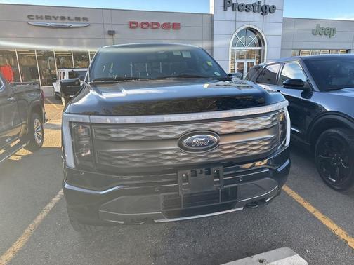 2023 Ford F-150 Lightning LARIAT