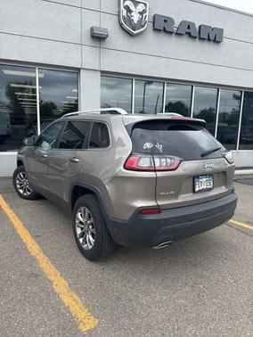 Light Brownstone Pearlcoat 2020 Jeep Cherokee Latitude Plus