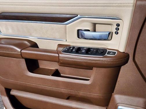 Bright White Clearcoat 2022 RAM 2500 Laramie