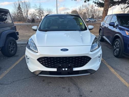 2020 Ford Escape Titanium Hybrid