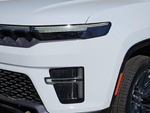 Bright White Clearcoat 2026 Jeep Grand Wagoneer Base