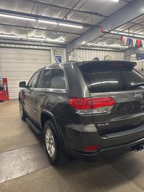 2019 Jeep Grand Cherokee Laredo E