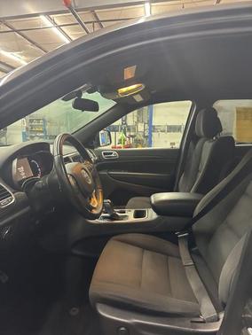 2019 Jeep Grand Cherokee Laredo E