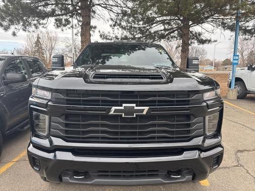 2024 Chevrolet Silverado 2500 Custom