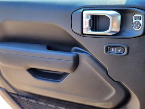 Granite Crystal Clearcoat Metallic 2025 Jeep Gladiator Sport