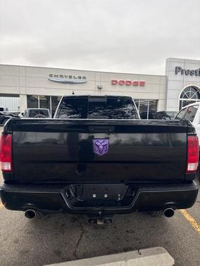 Brilliant Black Crystal Pearlcoat 2018 RAM 1500 Big Horn