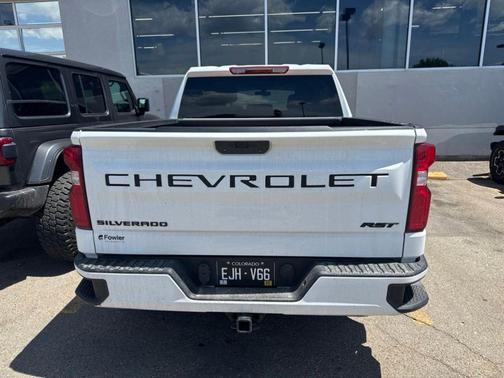 Summit White 2021 Chevrolet Silverado 1500 RST