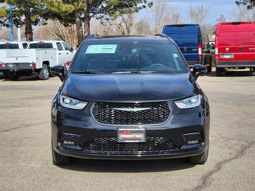 2026 Chrysler Pacifica Limited