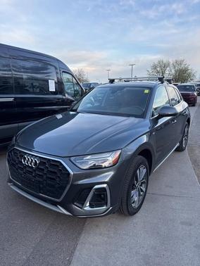 2023 Audi Q5 45 S line quattro Premium