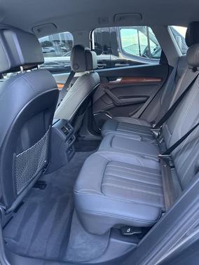 2023 Audi Q5 45 S line quattro Premium