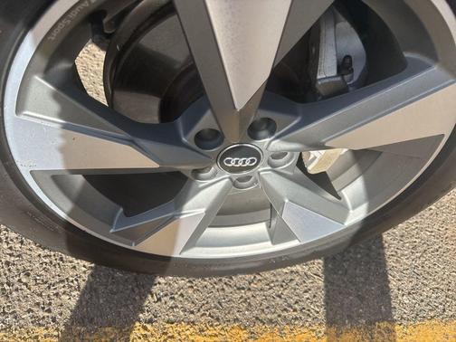 2020 Audi Q5 45 Titanium Premium