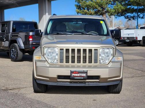 Light Sandstone Clearcoat Metallic 2011 Jeep Liberty Sport