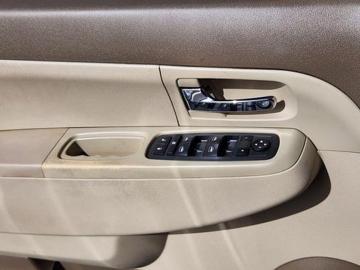 Light Sandstone Clearcoat Metallic 2011 Jeep Liberty Sport