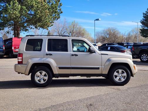 Light Sandstone Clearcoat Metallic 2011 Jeep Liberty Sport