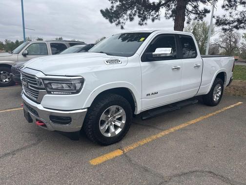 Bright White Clearcoat 2020 RAM 1500 Laramie