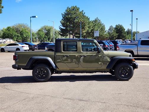 2025 Jeep Gladiator Sport